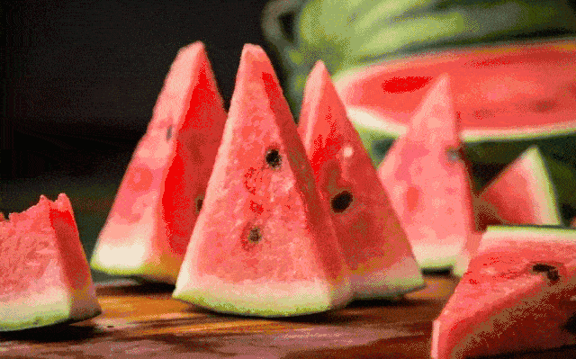 网红吃的生瓜叫什么名字,究竟叫什么名字？揭秘其独特魅力